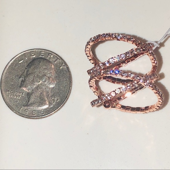 Adjustable ring in rose gold w/ rhinestones - Picture 2 of 8